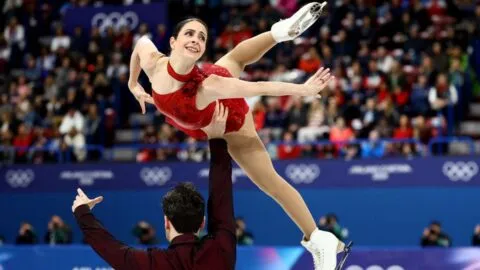 Rendirse, jamás: Deanna Stellato-Dudek brilla en el patinaje con 42 años y un cuarto de siglo después de su retiro