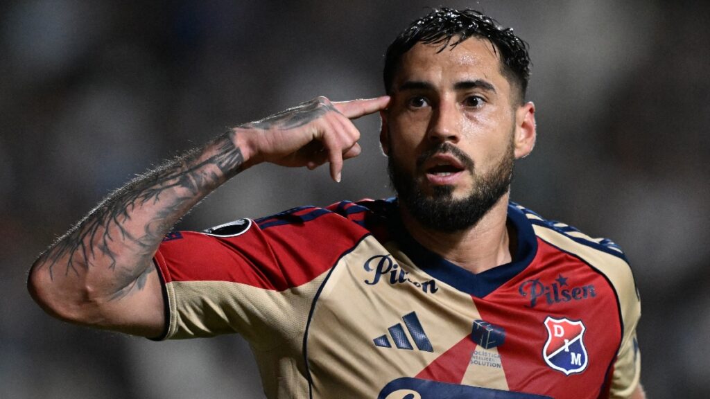 Deportivo Independiente Medellín venció por dos goles a uno a Liverpool de Uruguay