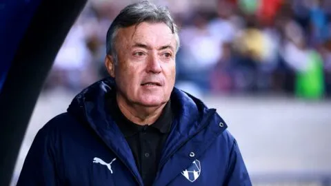 Domenec Torrent, preocupado por la falta de contundencia de Rayados ante Pumas