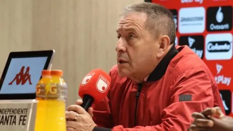 Santa Fe también se despacha contra Sencia por la grama de El Campín