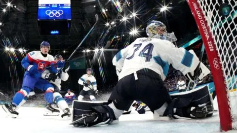 Highlights hockey en Milano Cortina 2026: resultados del Eslovaquia vs Finlandia, preliminar varonil