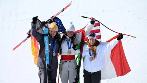 Highlights del esquí alpino en Milano Cortina 2026: resultados del descenso femenil