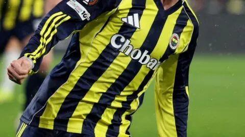 Fenerbahce acusa al Al Ittihad tras frustrarse la llegada de N’Golo Kanté