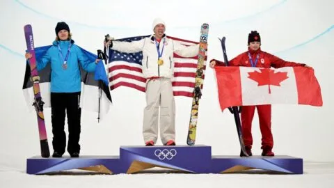 Highlights esquí freestyle en Milano Cortina 2026: resultados de la final halfpipe varonil