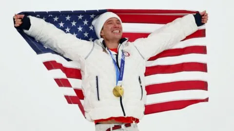 ¡Inspirado por Messi! Alex Ferreira conquista el oro en el esquí freestyle halfpipe de Milano Cortina 2026