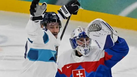 Finlandia gana el bronce en el hockey varonil de Milano Cortina