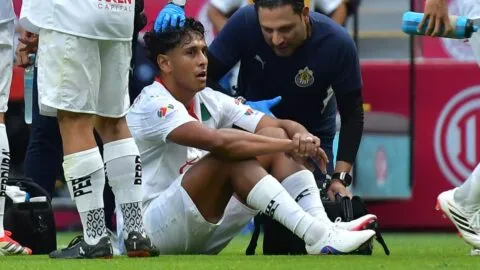 ¿Forzó su regreso? Luis Romo recae de su lesión y es sustituido en el Toluca vs Chivas