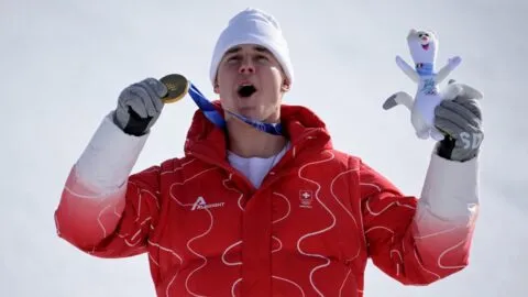 Franjo von Allmen gana la primera medalla de oro en Milano Cortina 2026