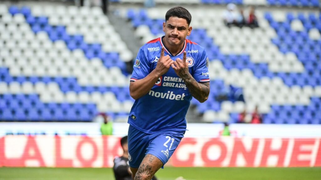 Gabriel Fernández en festejo de gol, durante el partido correspondiente a la jornada 2 del torneo Clausura 2026 ante Atlas. Imago 7