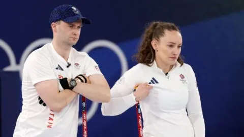 Gran Bretaña suma su cuarto triunfo en el curling dobles mixto de Milano Cortina 2026
