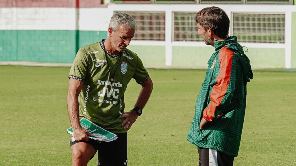 Polémico triunfo del Real España sobre Marathón | @CDMarathon