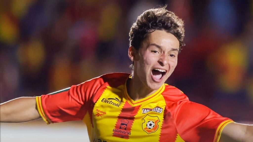 Daniel González convirtió el primer gol | @csherediano1921