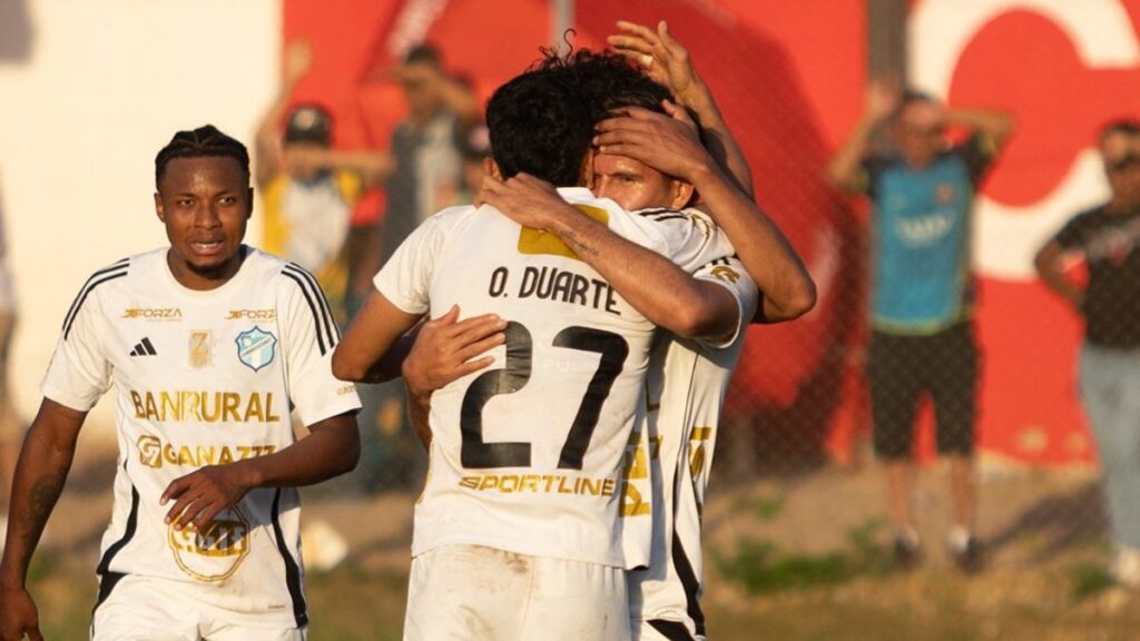 Comunicaciones sumó un nuevo triunfo en el Clausura 2026 | @CremasOficial