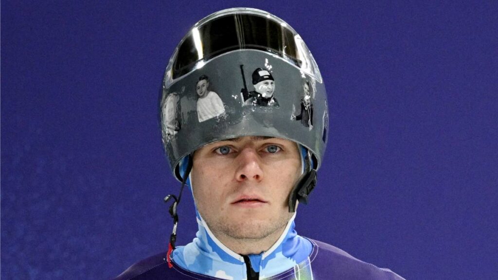 Vladyslav Heraskevych, casco de deportistas ucranianos fallecidos