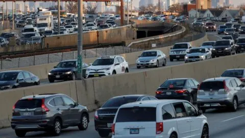 Hoy No Circula 19 de febrero 2026: ¿Qué carros no salen el jueves en CDMX y Edomex?