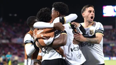 El Inter de Bogotá noquea al DIM y provoca un terremoto en el Atanasio Girardot