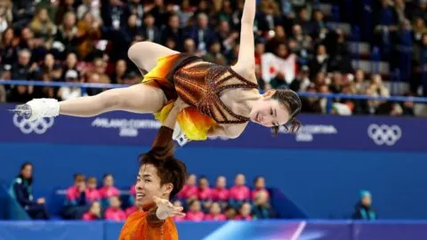 La magia de Elton John y el patinaje artístico en el debut olímpico de Nagaoka y Moriguchi