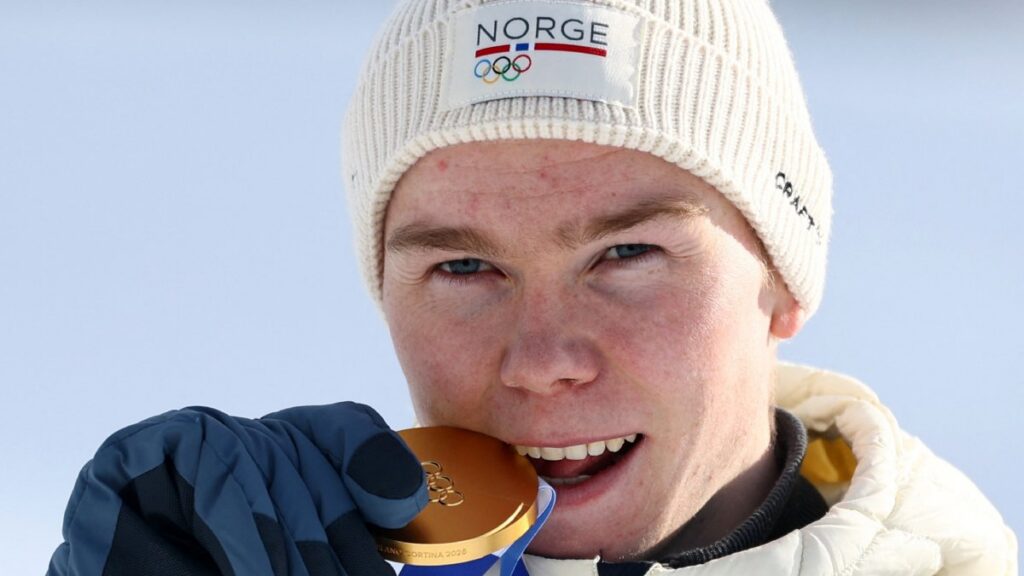 Jens Luras Oftebro se proclamó campeón olímpico en la combinada nórdica trampolín normal Gundersen individual 10km de Milano Cortina 2026.