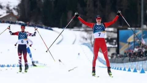 Highlights combinada nórdica Milano Cortina 2026: resultados de la final trampolín normal 10km individual