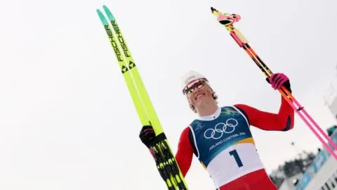 ¡El abominable hombre de las nieves! Johannes Klaebo gana su onceavo oro olímpico