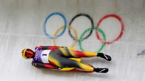 Highlights del luge en Milano Cortina 2026: resultados de las carreras 1 y 2 individual femenil