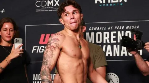 Brandon Moreno no puede descifrar a Kavanagh y termina cayendo en UFC Fight Night México