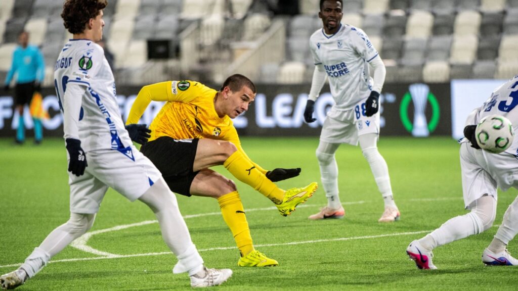 Lech Poznań pega primero y vence al KuPS en Finlandia