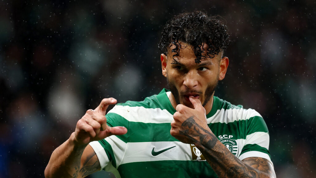 Luis Javier Suárez celebra un gol con Sporting CP. - Pedro Nunes, Reuters.