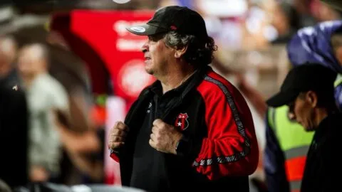 Machillo Ramírez tiene fecha de caducidad en Alajuelense: cuál es el límite