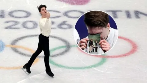 Patinaje artístico: Maxim Naumov rompe en llanto al recordar a sus padres en su debut en Milano Cortina