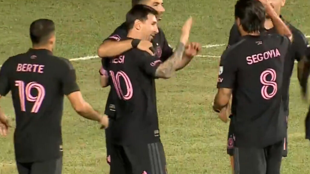 Lionel Messi celebra un gol en Puerto Rico. - ESPN.