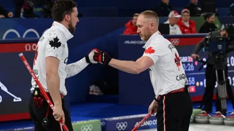 Canadá vence a Noruega y accede a la final del curling varonil en Milano Cortina 2026