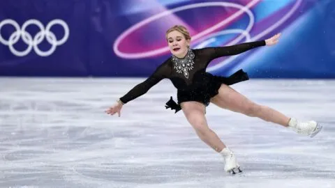 Ekaterina Kurakova deslumbra al ritmo de Moulin Rouge en Milano Cortina 2026