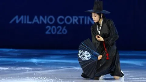 K-pop Demon Hunters aparece en Milano Cortina 2026 Y DESLUMBRAN a lado de Haein Lee