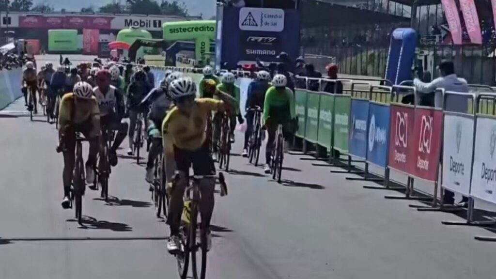 Salomé Vargas celebrando.