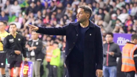 Larcamón confirma fichajes inminentes y posibles salidas en Cruz Azul