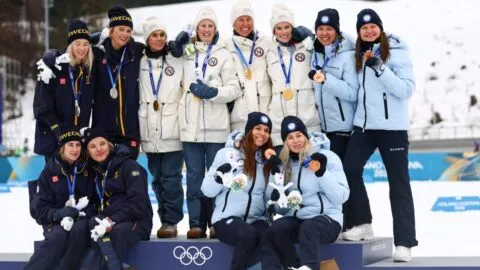 Highlights del esquí de fondo en Milano Cortina 2026: resumen del relevo 4 x 7.5 km femenil 