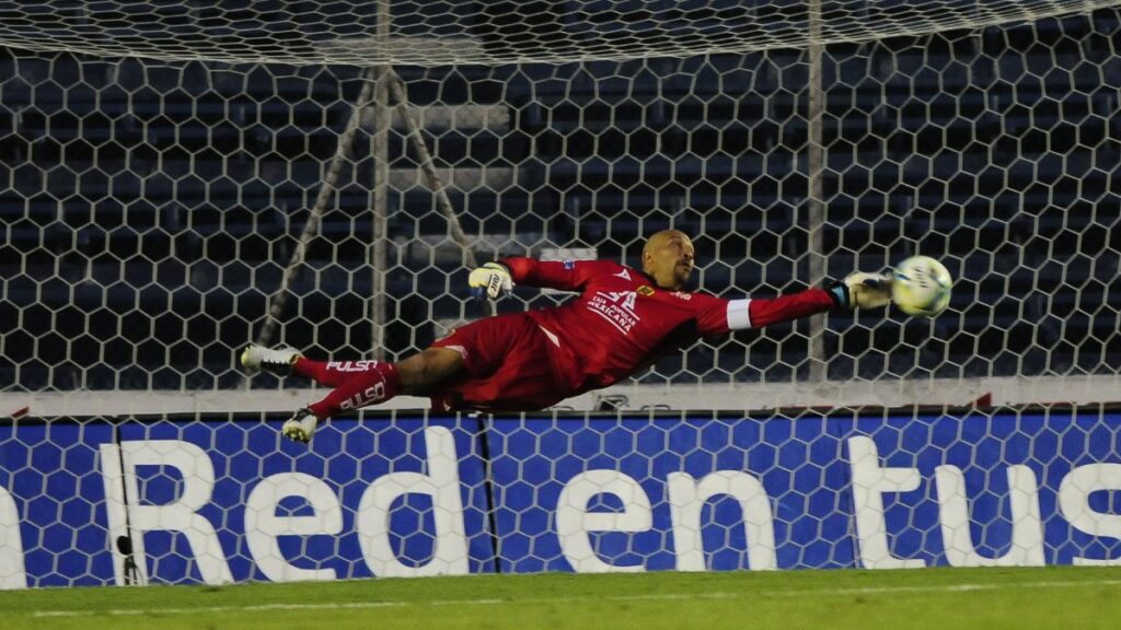 Óscar ‘Conejo’ Pérez  durante el partido disputado entre Cruz Azul vs San Luis, de la jornada 2 del torneo Clausura 2013. Imago 7