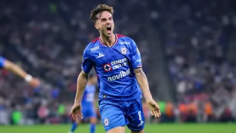 Cruz Azul derrota con autoridad a Monterrey y toma el liderato del Clausura 2026