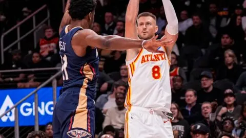 Los Warriors apuestan por Porzingis en intercambio con Hawks y Raptors