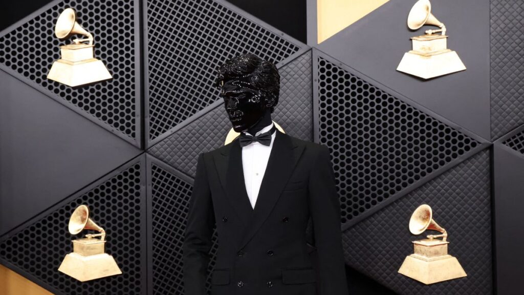 Este domingo son los Grammy 2026