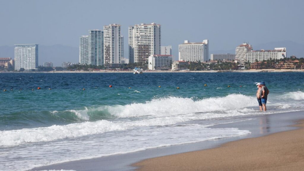 Conoce los días festivos oficiales, puentes y vacaciones escolares en México para 2026 y planea tus descansos con anticipación.