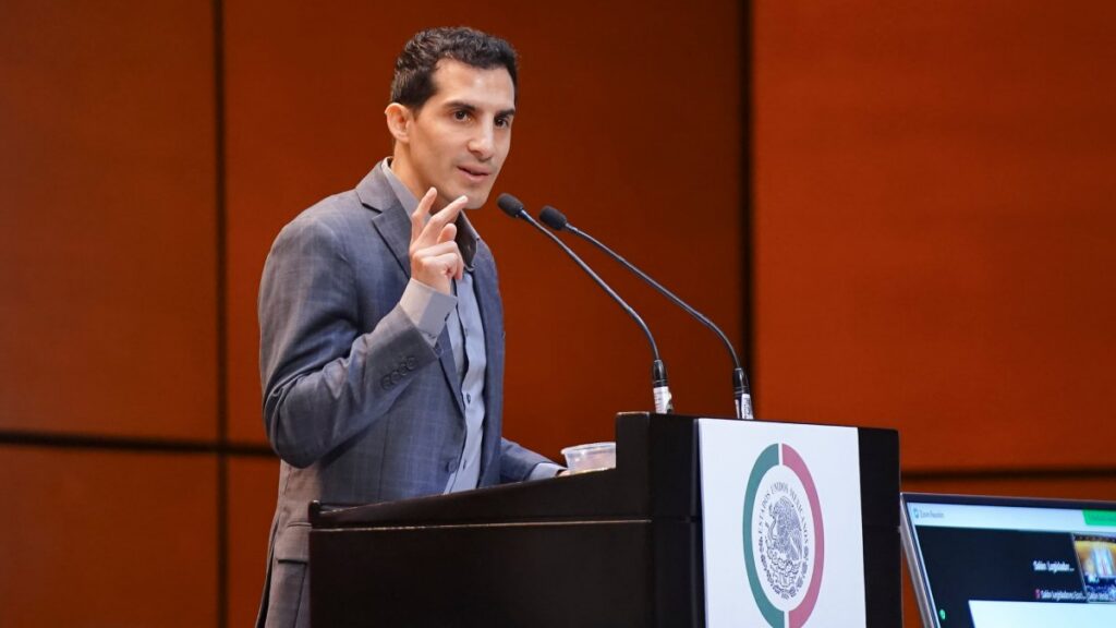 Rommel Pacheco impulsa nuevo modelo de alto rendimiento para el deporte en México