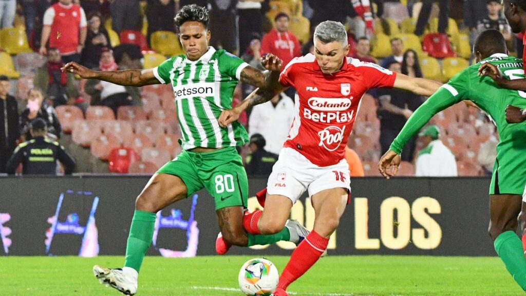 Santa Fe pierde entre polémicas por dos goles a uno ante Atlético Nacional