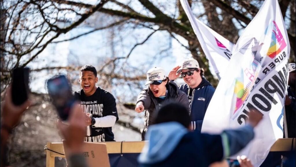 Sebastián celebra el Super Bowl LX