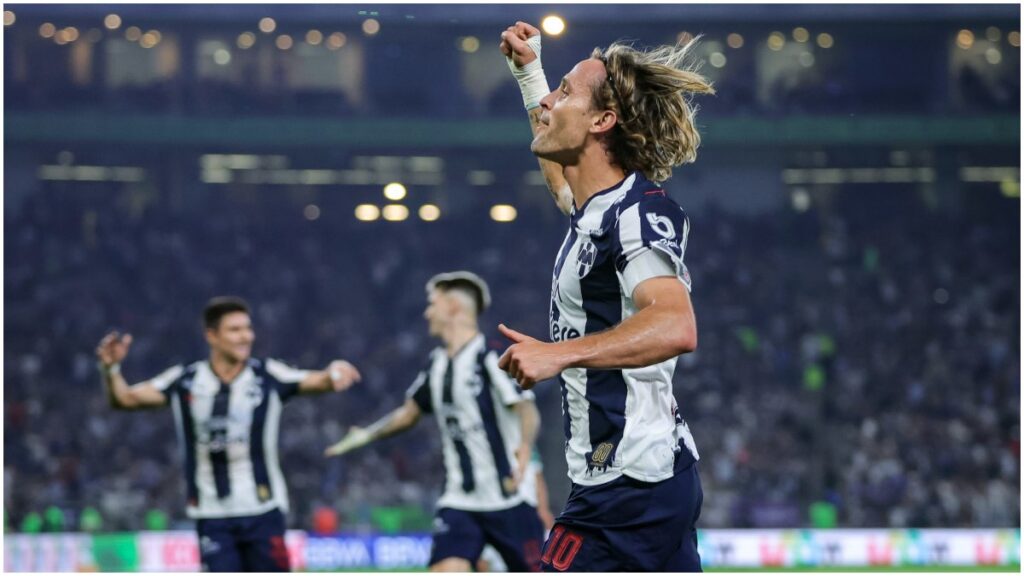 Sergio Canales le da el triunfo a los Rayados. Imago 7