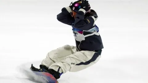 Kokomo Murase brilla y se lleva el oro en el snowboard big air femenil