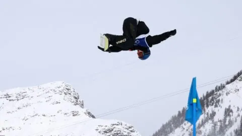 Highlights de snowboard en Milano Cortina 2026: resultados de slopestyle final varonil