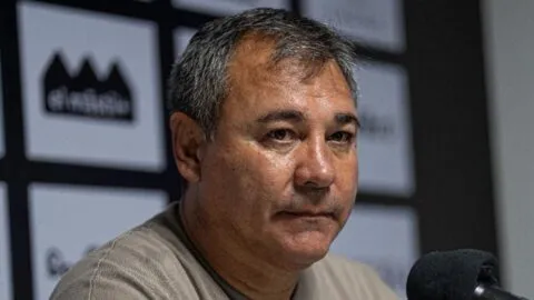 Mauricio Tapia, con confianza para revertir el pésimo momento del Antigua GFC