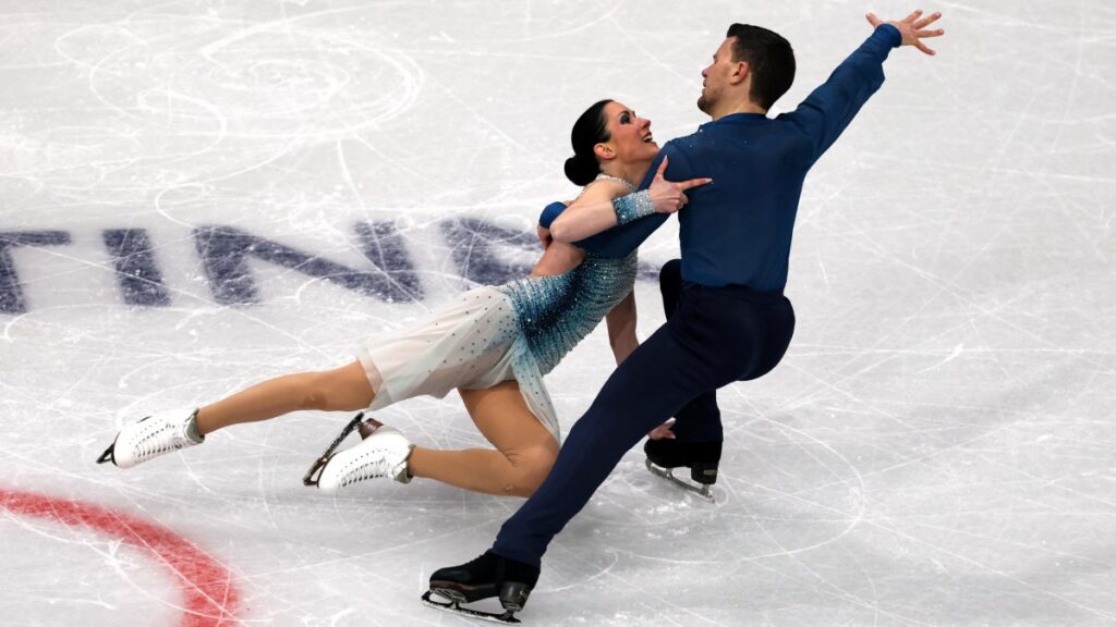 Pareja italiana se lleva ovaciones en el  patinaje artístico de Milano Cortina 2026